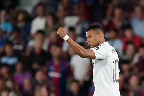 تقارير: شكوك حول مشاركة مبابي مع ريال مدريد أمام خيتافي